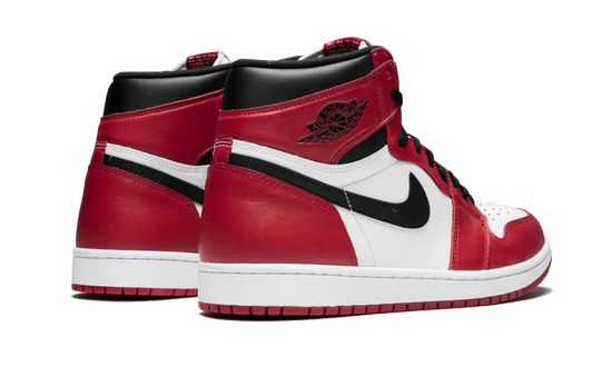 Air Jordan 1 Retro High OG “Chicago” 555088-101