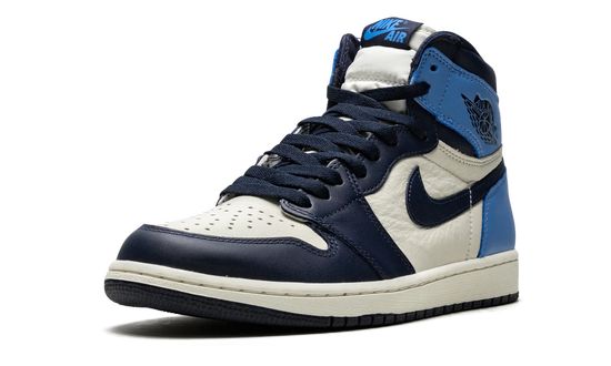 Air Jordan 1 Retro High OG “Obsidian/University Blue” 555088-140